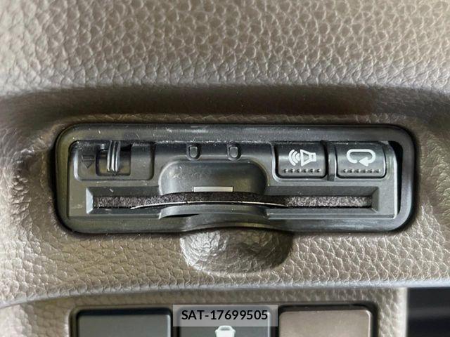 Honda N BOX 2022-03 7020993-8