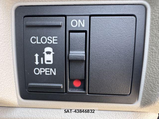 Honda N BOX 2024-05 7021004-9