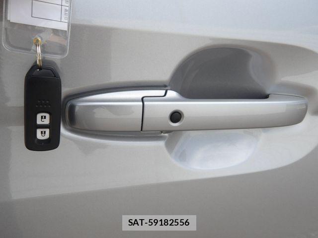 Honda N BOX 2022-02 7021002-5