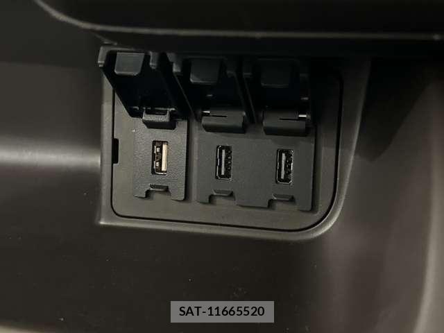 Honda N BOX 2021-04 7021017-27