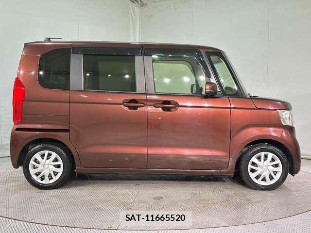 Honda N BOX 2021-04 7021017-3