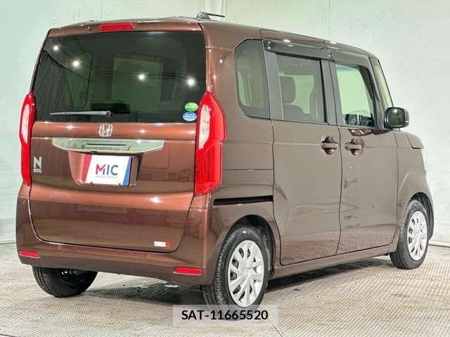 Honda N BOX 2021-04 7021017-4