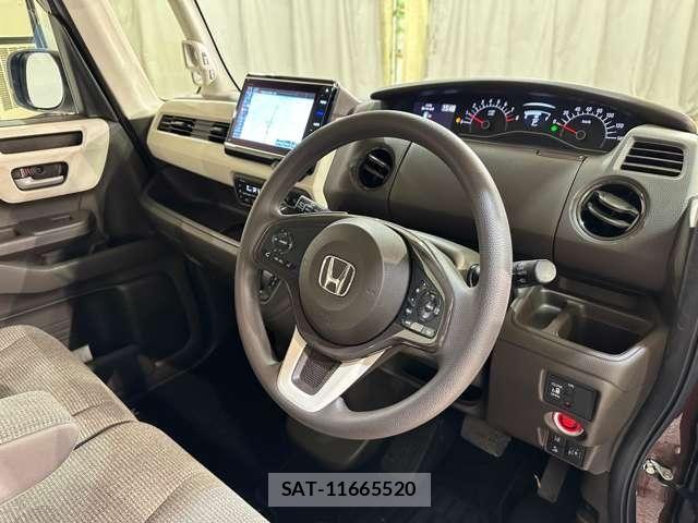 Honda N BOX 2021-04 7021017-8