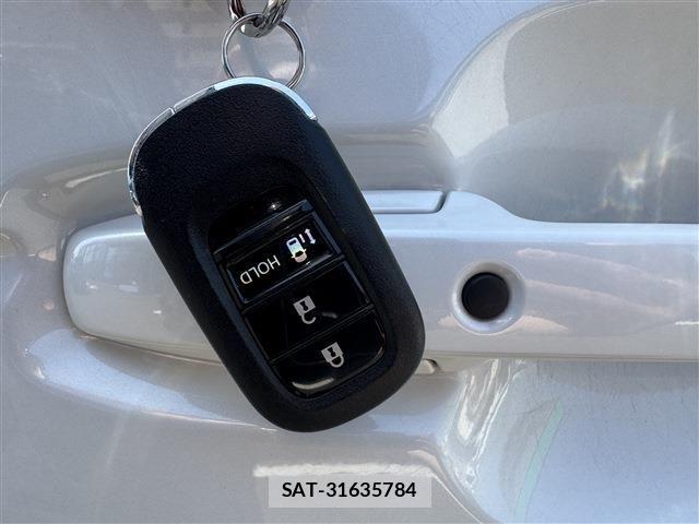 Honda N BOX 2024-05 7021006-9