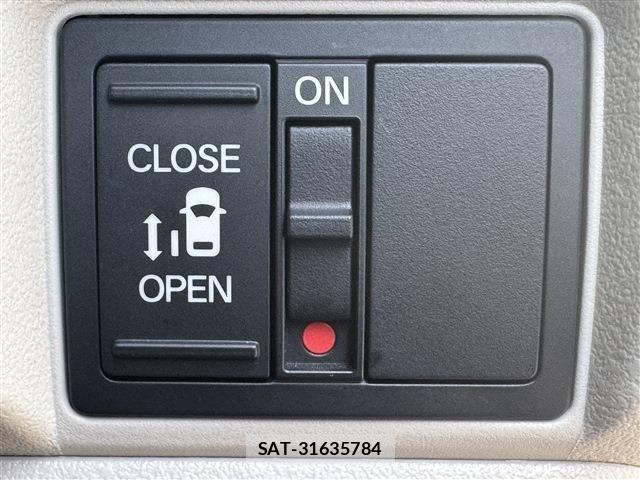 Honda N BOX 2024-05 7021006-5