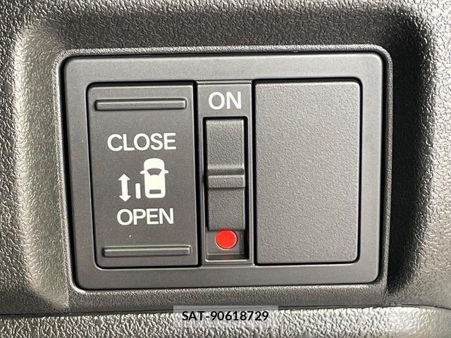 Honda N BOX 2026-05 7020991-3
