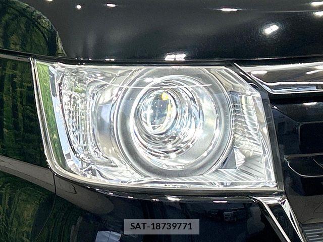 Honda N BOX 2019-06 7059805-12