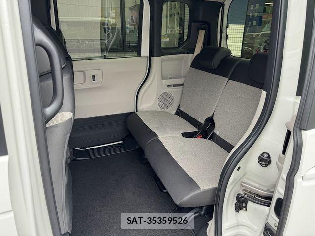 Honda N BOX 2024-05 7059821-11