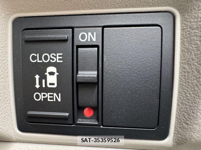 Honda N BOX 2024-05 7059821-19