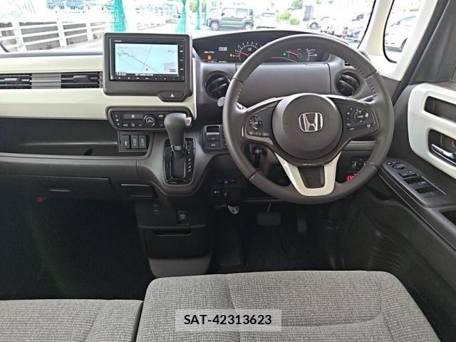 Honda N BOX 2023-08 7059796-2