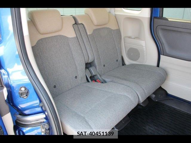 Honda N BOX 2020-07 7059825-11