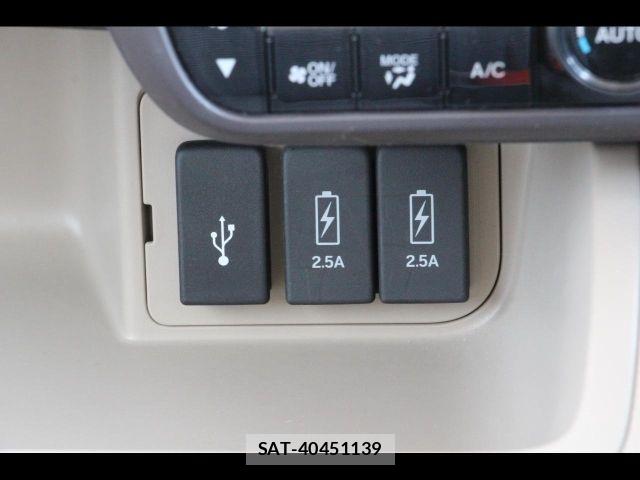 Honda N BOX 2020-07 7059825-22