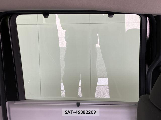 Honda N BOX 2024-05 7059815-22