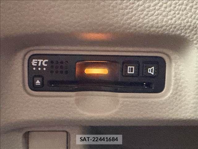 Honda N BOX 2018-12 7059837-13