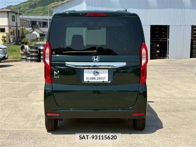Honda N BOX 2023-02 7059797-13