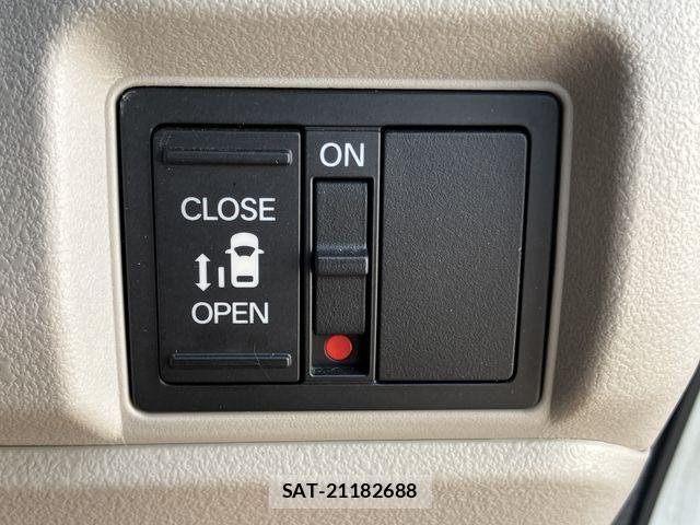Honda N BOX 2024-05 7059814-19