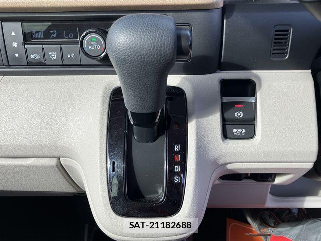 Honda N BOX 2024-05 7059814-23