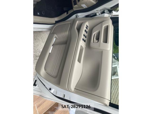 Honda N BOX 2019-03 7057186-11