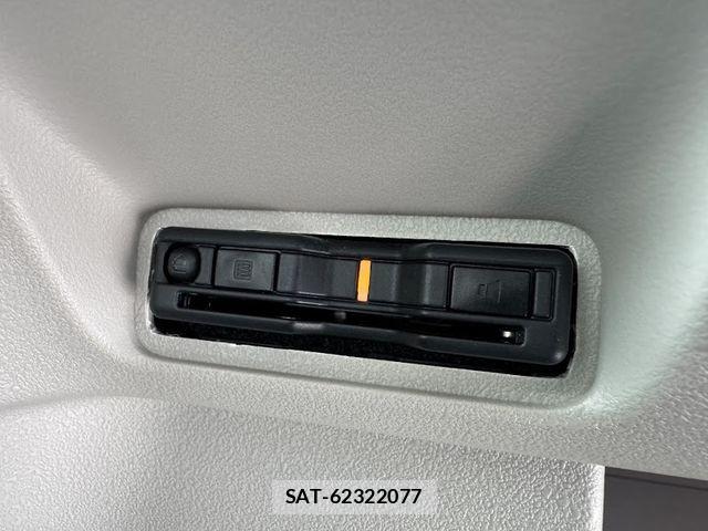 Honda N BOX 2024-05 7059822-23