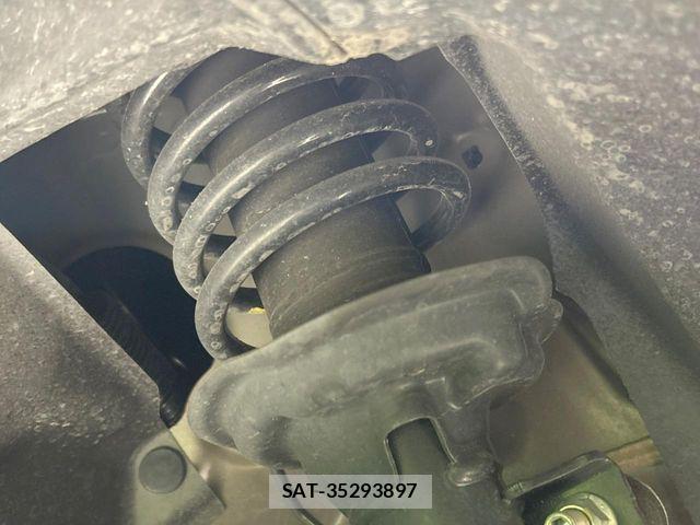 Honda N BOX 2022-04 7059794-19