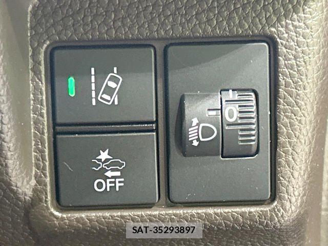 Honda N BOX 2022-04 7059794-4