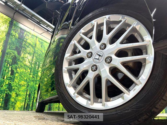 Honda N BOX 2022-03 7059787-12