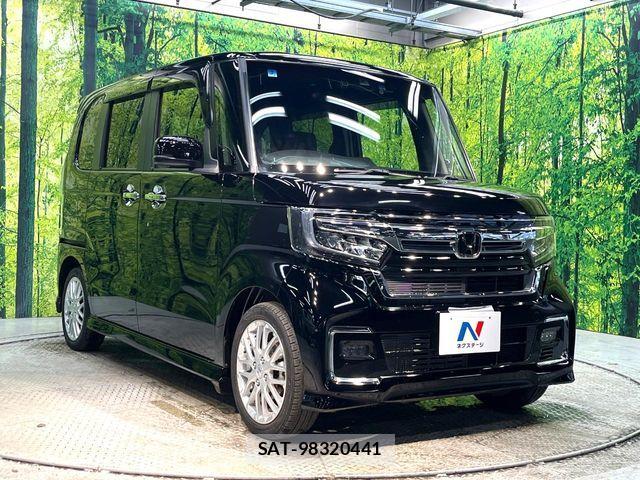 Honda N BOX 2022-03 7059787-15