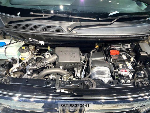 Honda N BOX 2022-03 7059787-17