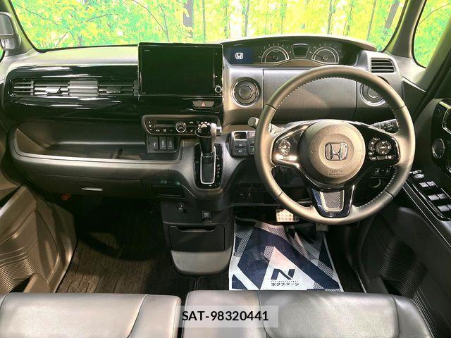 Honda N BOX 2022-03 7059787-1