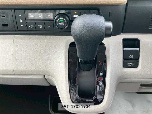 Honda N BOX 2025-12 7059789-23