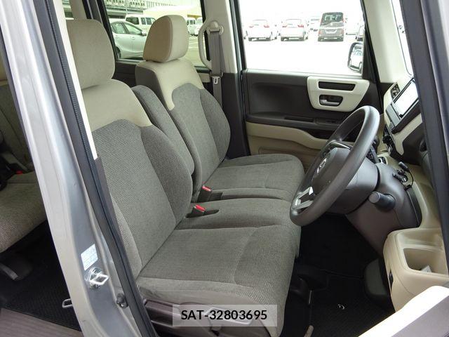 Honda N BOX 2020-03 7216634-14