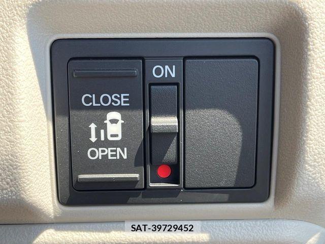 Honda N BOX 2025-03 7222496-2