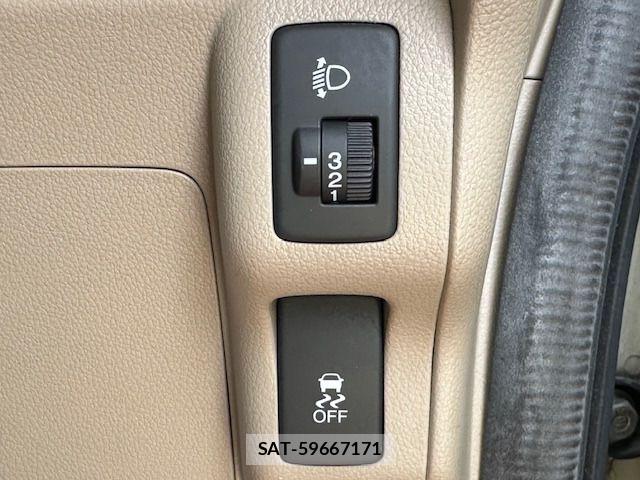 Honda N BOX 2015-03 7222327-18