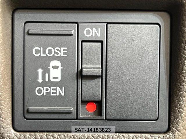 Honda N BOX 2023-05 7222448-6