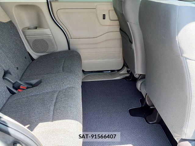 Honda N BOX 2018-05 7222373-12