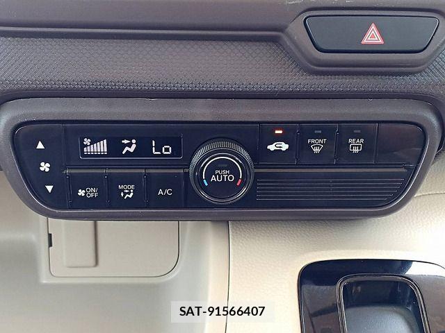 Honda N BOX 2018-05 7222373-17