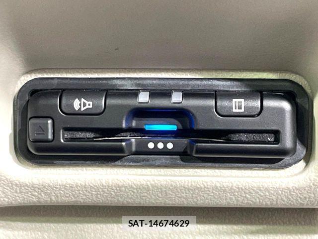 Honda N BOX 2024-04 7222462-5