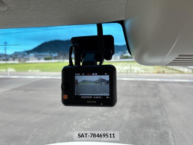Honda N BOX 2018-10 7222382-25