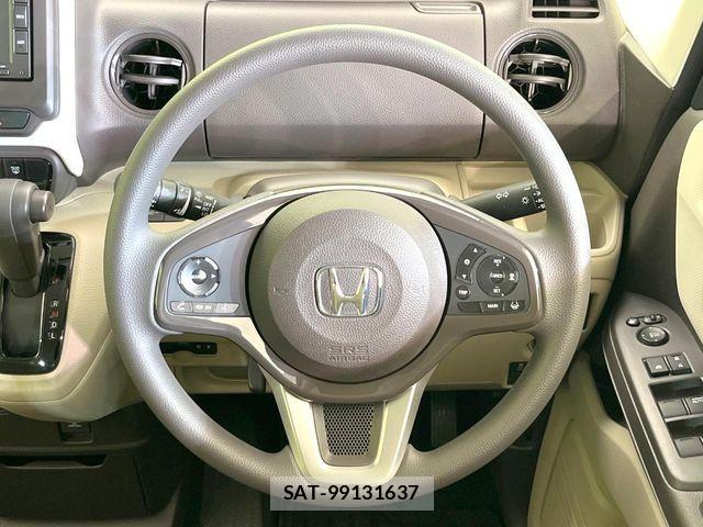 Honda N BOX 2018-02 7222366-10