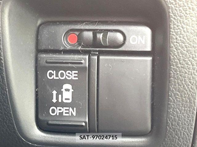 Honda N BOX 2016-03 7222334-4
