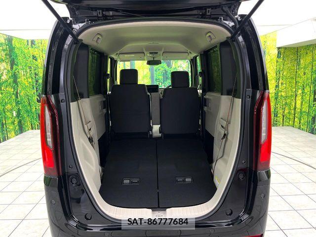 Honda N BOX 2026-05 7215851-9