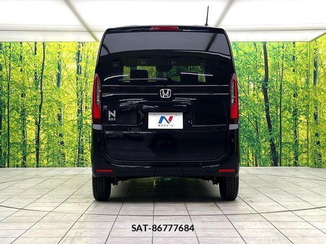 Honda N BOX 2026-05 7215851-14