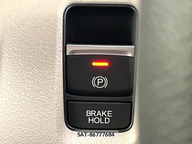 Honda N BOX 2026-05 7215851-5