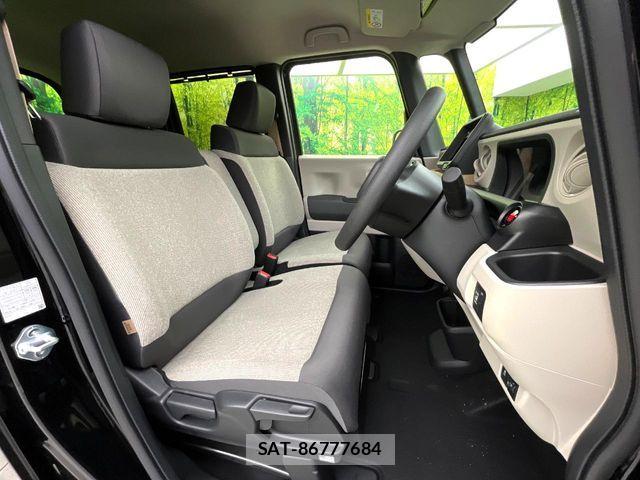 Honda N BOX 2026-05 7215851-7