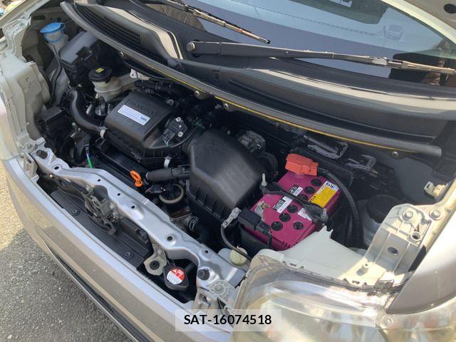 Honda N BOX 2017-04 7222356-2