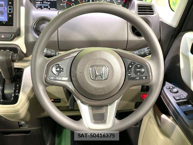 Honda N BOX 2018-02 7222369-12