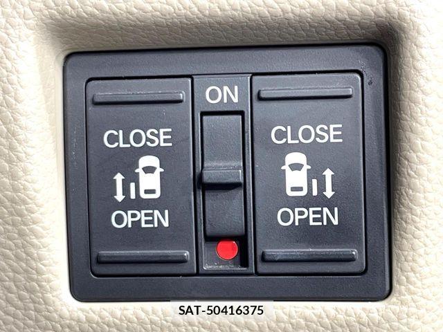 Honda N BOX 2018-02 7222369-4