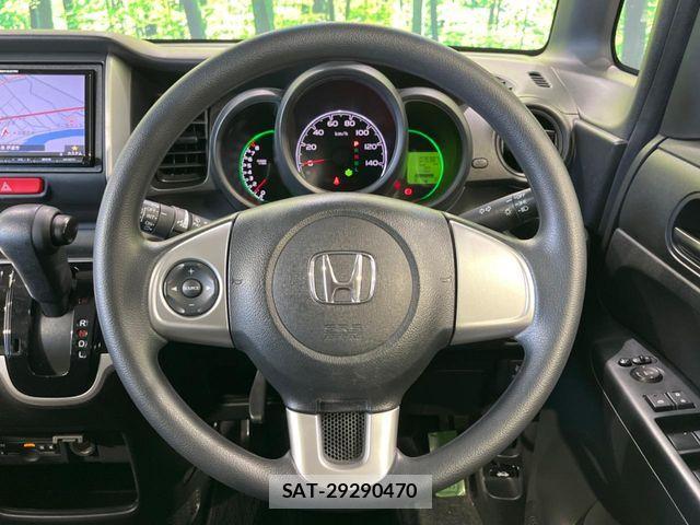 Honda N BOX 2017-04 7222345-10