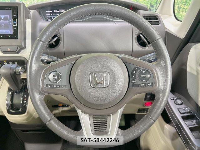 Honda N BOX 2018-11 7222377-10
