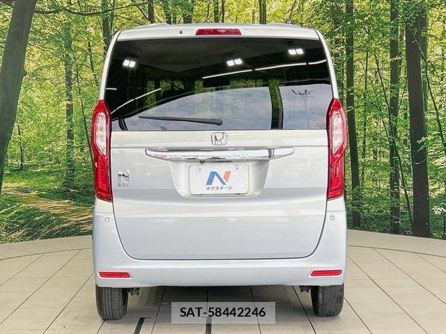 Honda N BOX 2018-11 7222377-14